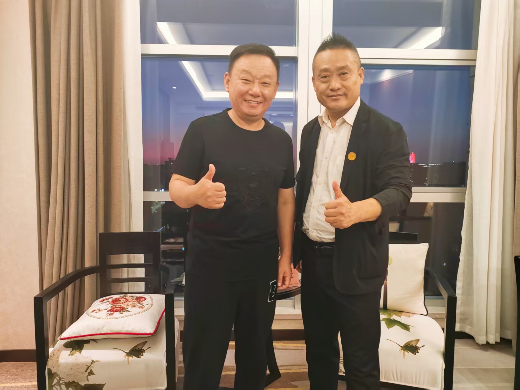 �۷���������